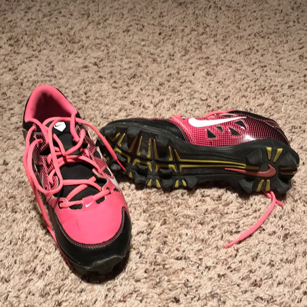 Softball cleats